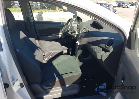 2009 Toyota Yaris z USA, uszkodzony, nr VIN JTDBT903991318947